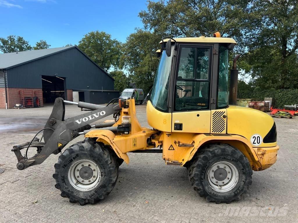 Volvo L 30 B Wielladers