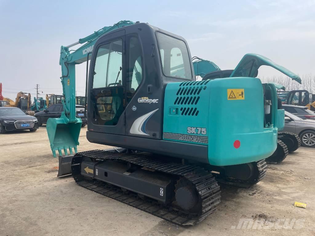 Kobelco SK 75 Midigraafmachines 7t - 12t