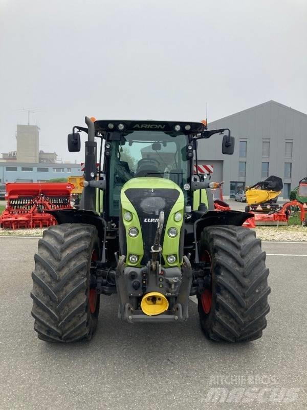 CLAAS Arion 630 Tractoren