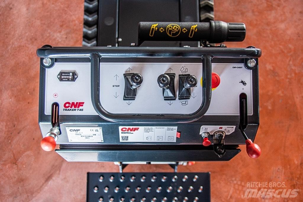 CNF T45 Rupsdumpers