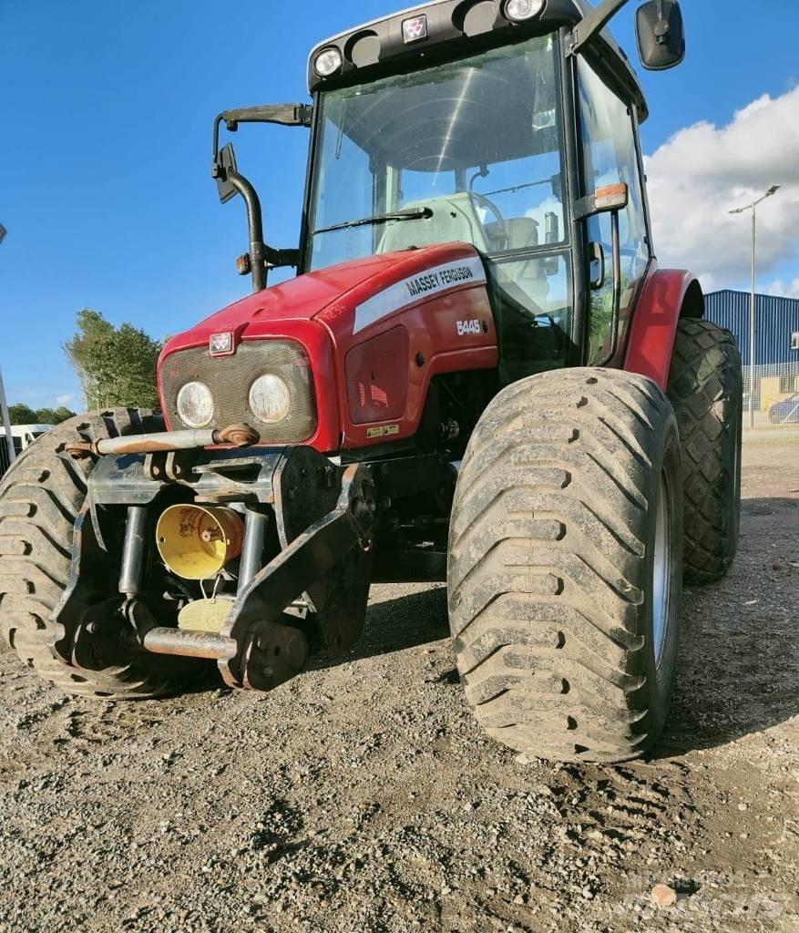 Massey Ferguson 5445 Tractoren