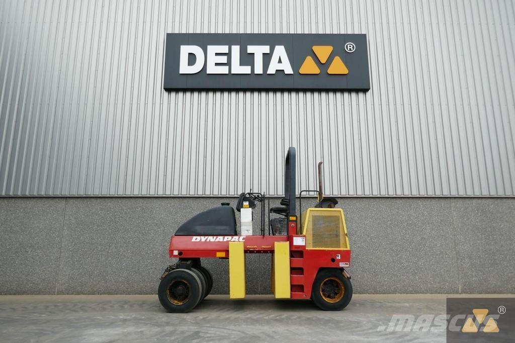 Dynapac CP142 Bandenwalsen