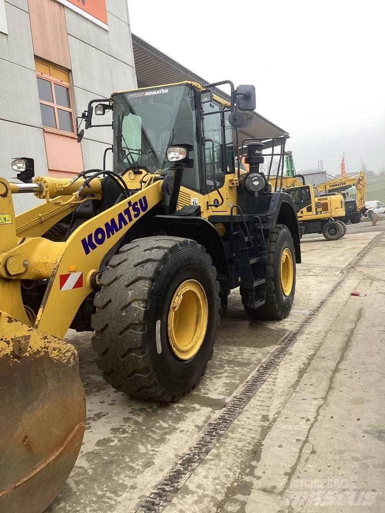 Komatsu WA380-8E0 Wielladers