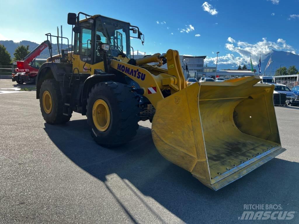 Komatsu WA380-8E0 Wielladers