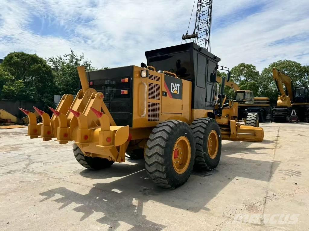 CAT 140H Graders