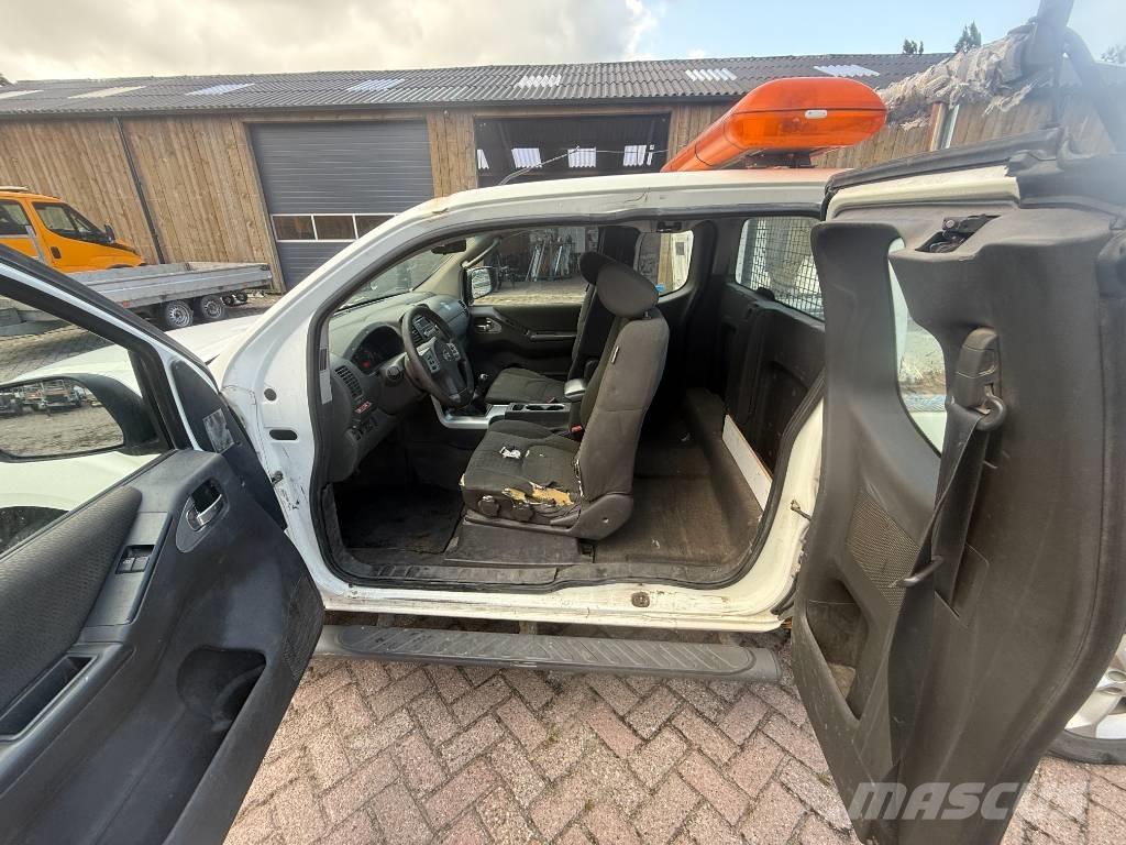 Nissan Navara Bestelwagens met open laadbak