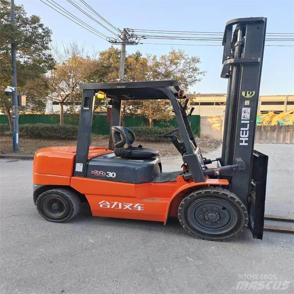 Heli CPC 30 Diesel heftrucks