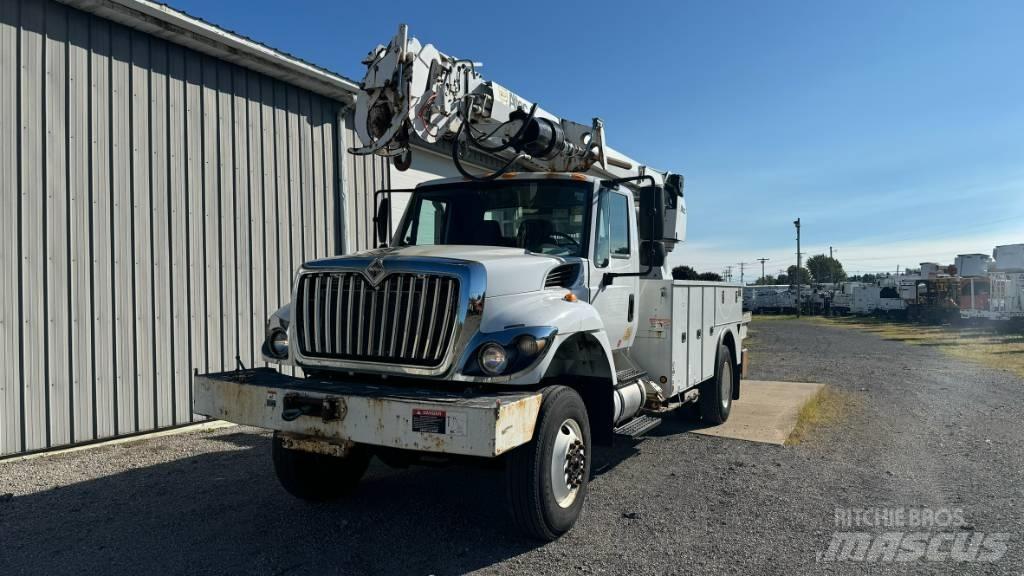 International 7300 Anders
