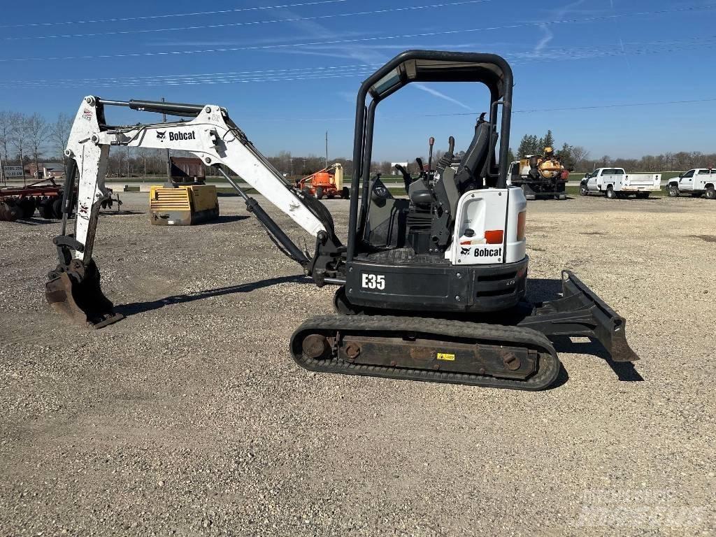 Bobcat E35 Minigraafmachines < 7t