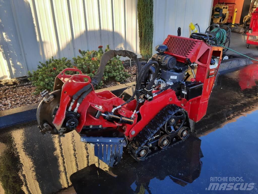Toro STX26 Boomstronkfrees