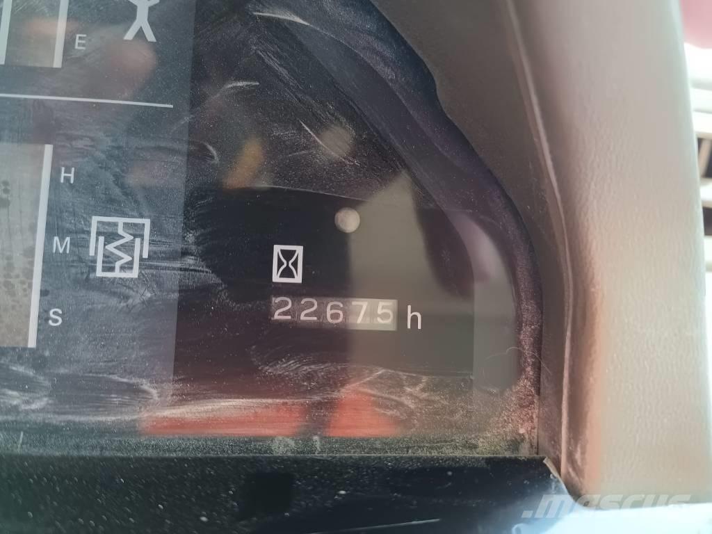 Komatsu HD 605-5 Starre dumptrucks