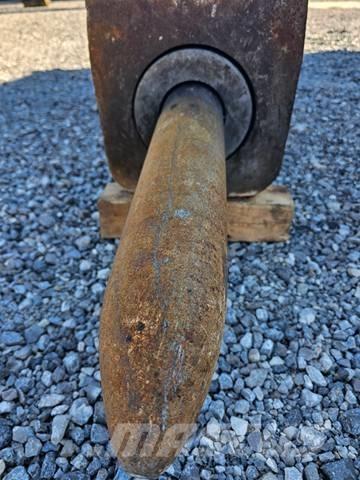 Furukawa F12 Hamers en brekers