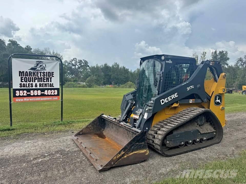 John Deere 317 Schrankladers