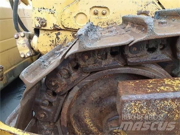 CAT D8T Rupsdozers