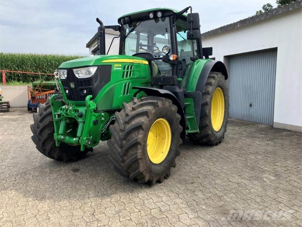 John Deere 6120M Tractoren