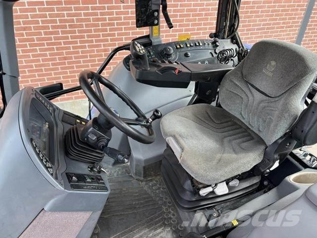 New Holland TVT190 Tractoren