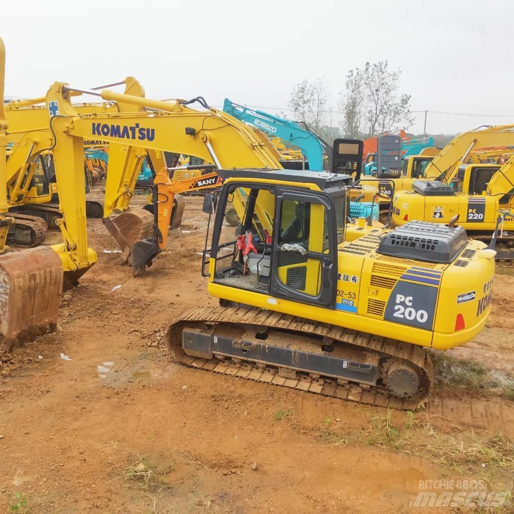 Komatsu PC200-8 Rupsgraafmachines