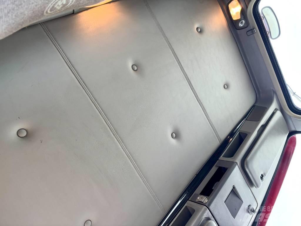 Kenworth T 800 Trekkers