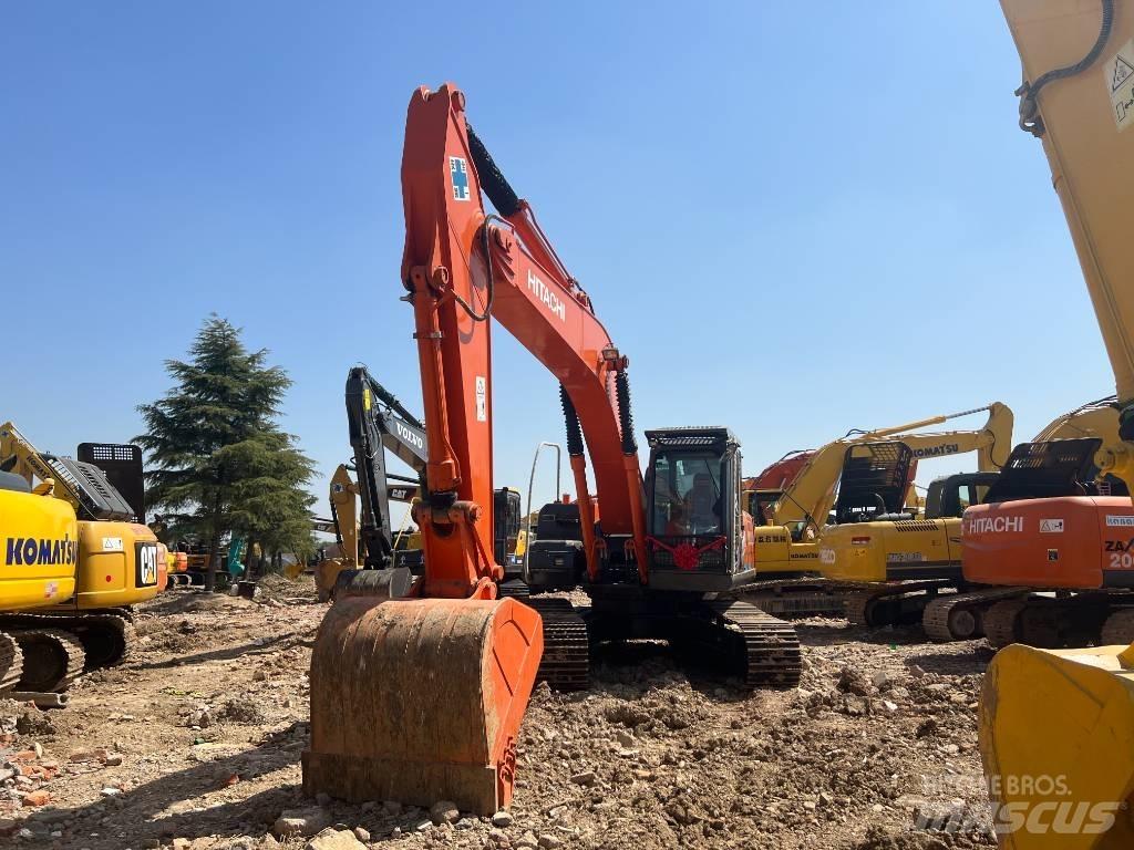 Hitachi ZX 240-3 Rupsgraafmachines