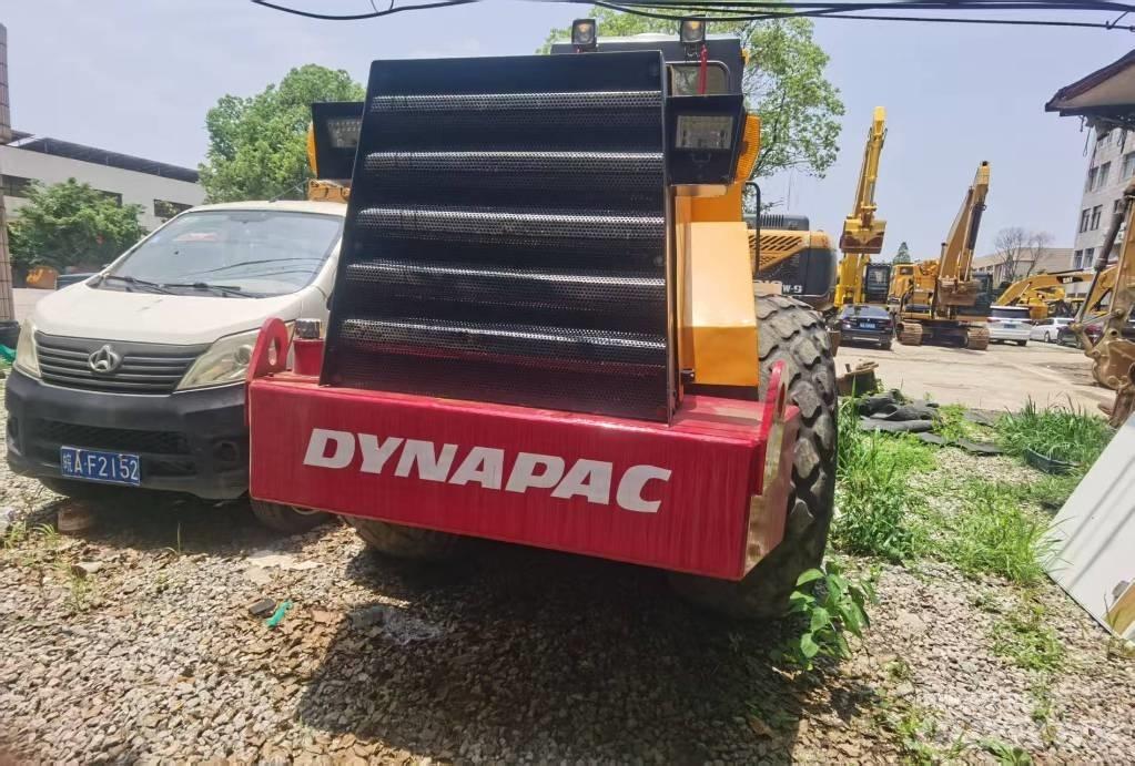 Dynapac ca251d Trilrolwalsen
