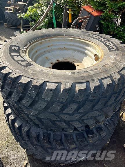  540/65R30 Overige wegenonderhoudsmachines