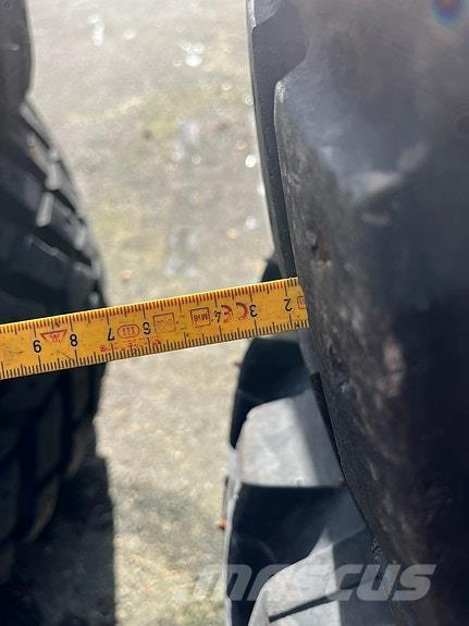 540/65R30 Overige wegenonderhoudsmachines