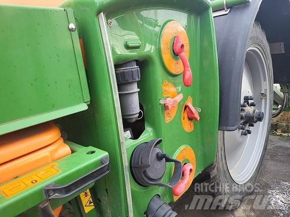 Amazone UX3200 Zelfrijdende spuitmachines