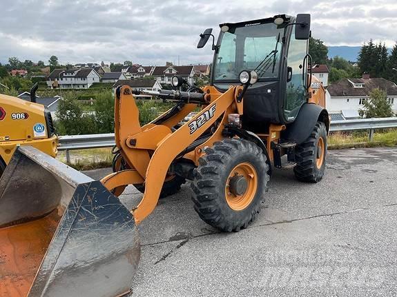 CASE 321f Wielladers