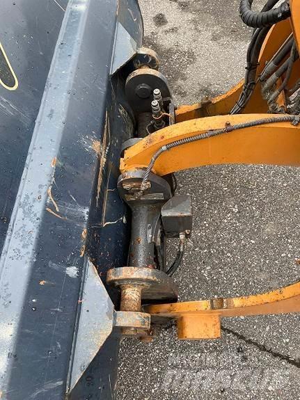 CASE 321f Wielladers