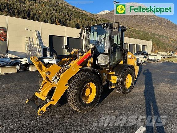 CAT 908 Schrankladers