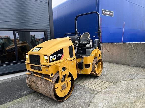 CAT CB34B Asfaltafwerkmachines
