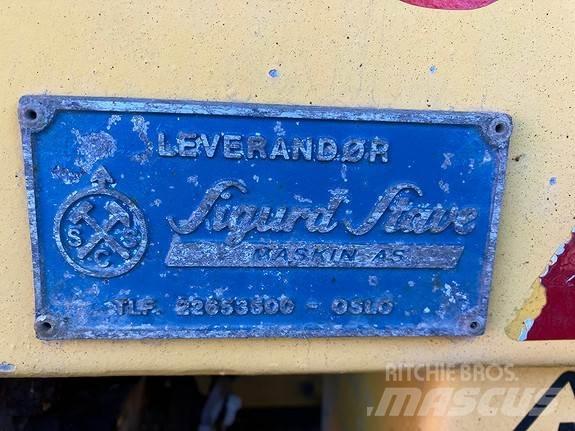 Falköping T-15 HU Overige wegenonderhoudsmachines
