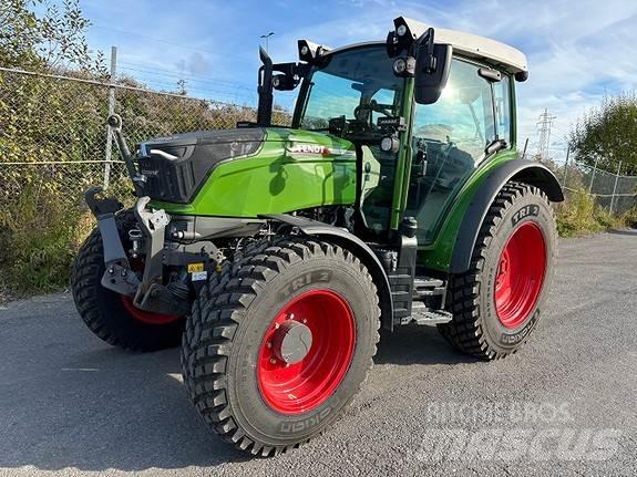 Fendt 211 Profi Tractoren
