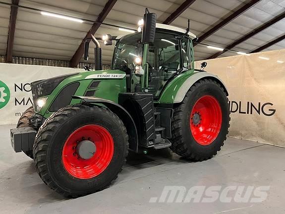 Fendt 724 Vario Tractoren