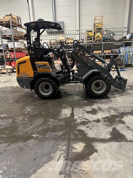 GiANT G2500HD+ Schrankladers