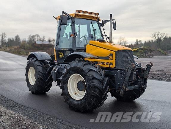 JCB 2135 4WS Tractoren