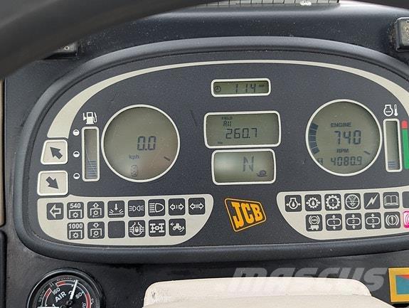 JCB 2135 4WS Tractoren