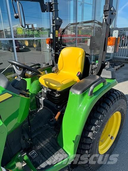 John Deere 3038E Tractoren