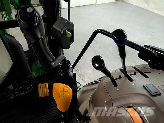 John Deere 5085M Tractoren