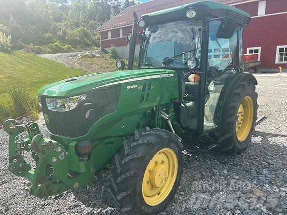 John Deere 5100GF Tractoren