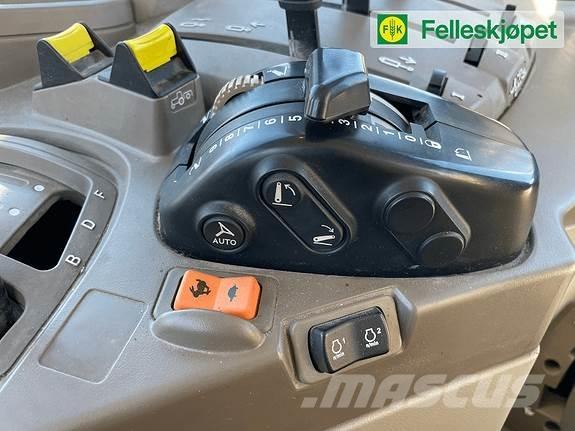 John Deere 6120M Tractoren