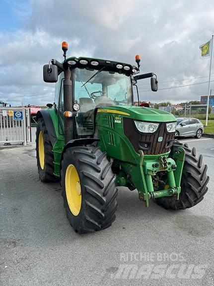 John Deere 6125R Tractoren