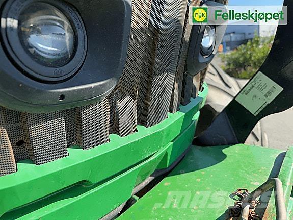 John Deere 6155R Tractoren