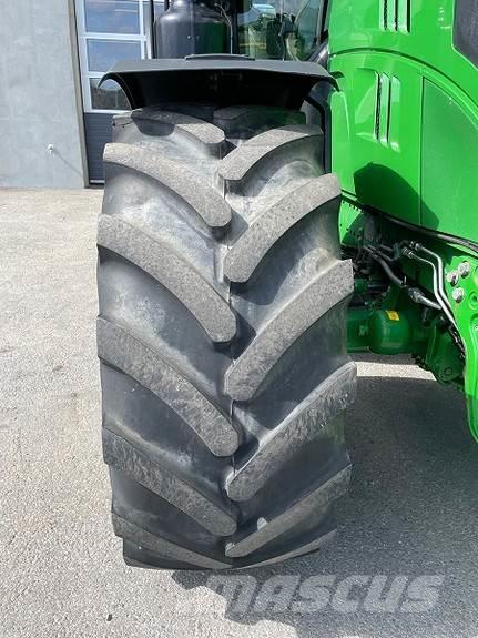 John Deere 6195R Tractoren