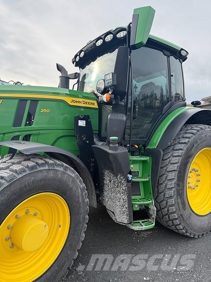 John Deere 6R 250 Tractoren