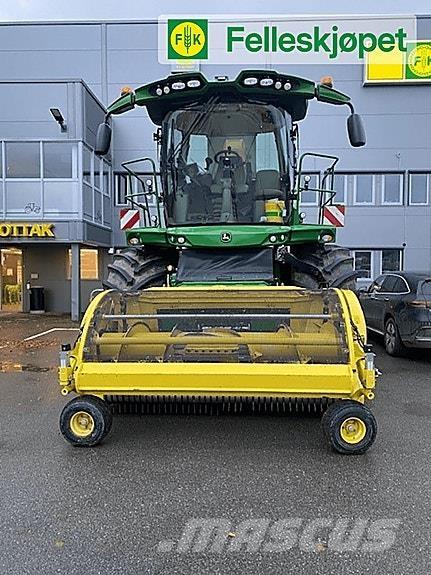 John Deere 8400 Zwadharken