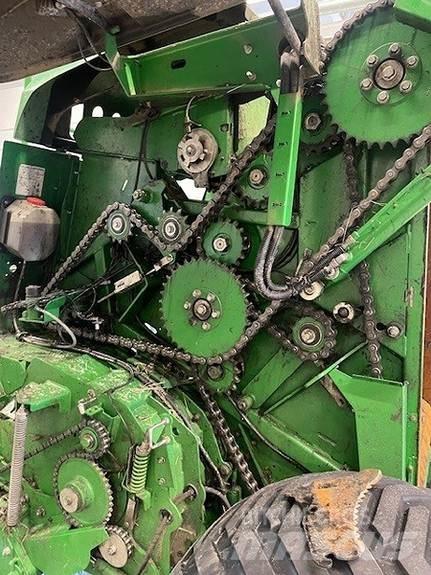 John Deere F441 Ronde-balenpersen