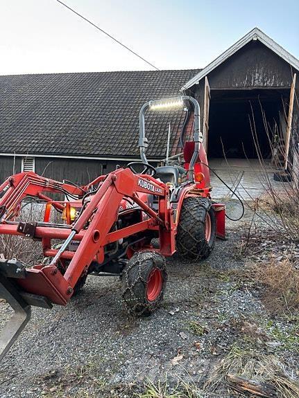 Kubota B7500 Tractoren