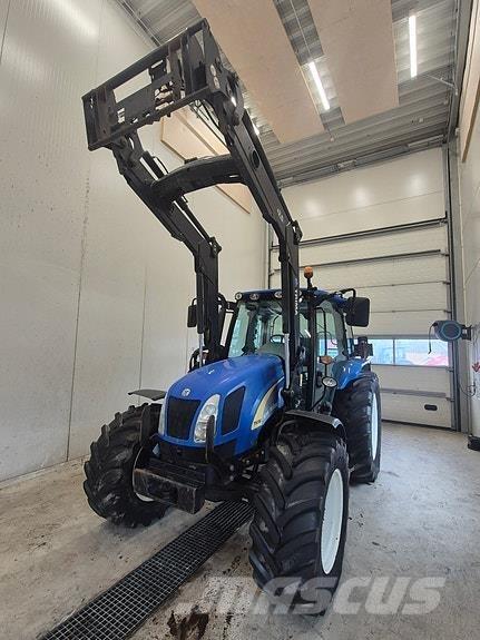 New Holland T5050 Tractoren