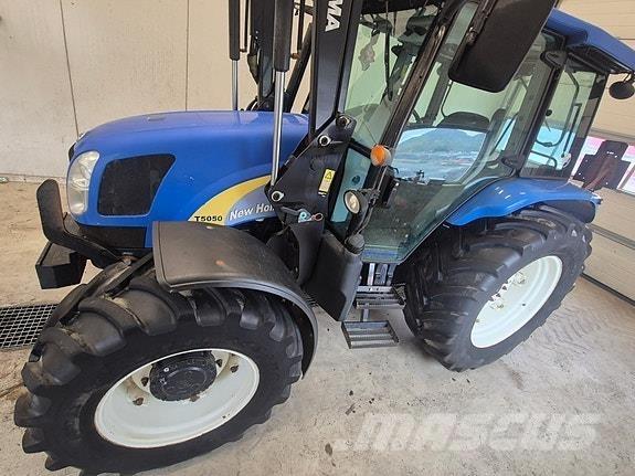 New Holland T5050 Tractoren